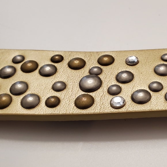 Medium Gold Riveted/Studded Thick Leather Belt 32" to 36" - Picture 8 of 14